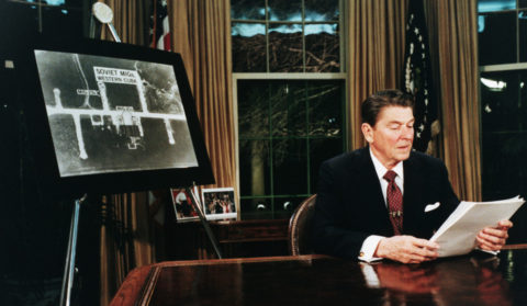 Ronald Reagan, o presidente e sua sombra