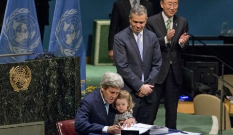 Veterano John Kerry e os EUA voltam às negociações internacionais sobre Clima