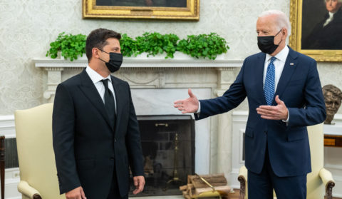 Em Washington, Biden e Zelensky tentam aparar arestas entre Estados Unidos e Ucrânia