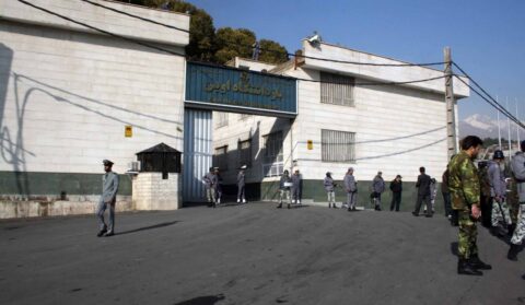 Troca de prisioneiros é avanço tímido nas relações entre EUA e Irã