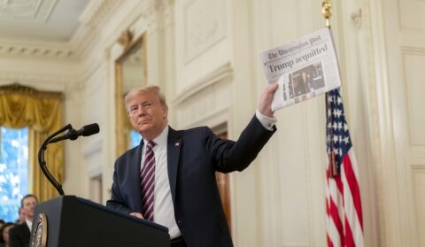 Resenha: ‘A vitória de Donald Trump nas eleições de 2016: a extrema-direita e as fake news’, de André Pini