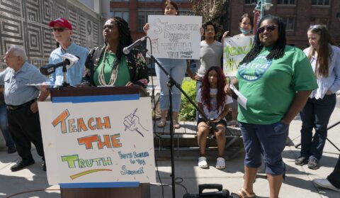 As leis de banimento contra a educação antirracista nos Estados Unidos