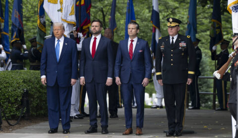 Crise e ambiguidade: os 100 dias do Departamento de Defesa sob Trump 2.0