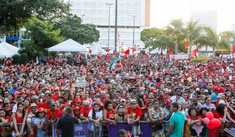 'Tarifaço dos EUA é continuação do golpe de 2016', diz Sebastião Velasco