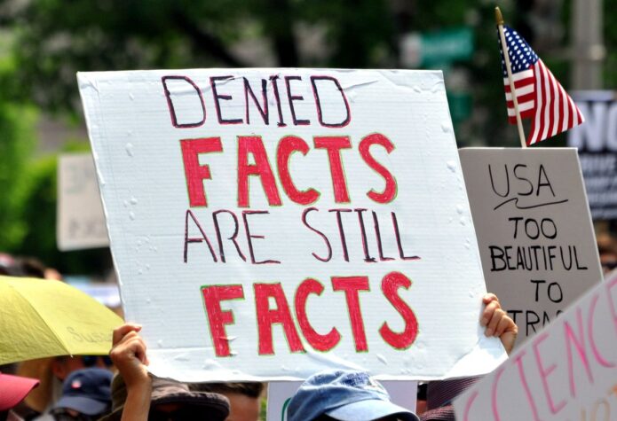 Socio-political and Technological Factors in the Political News and Information Flow in the United States 